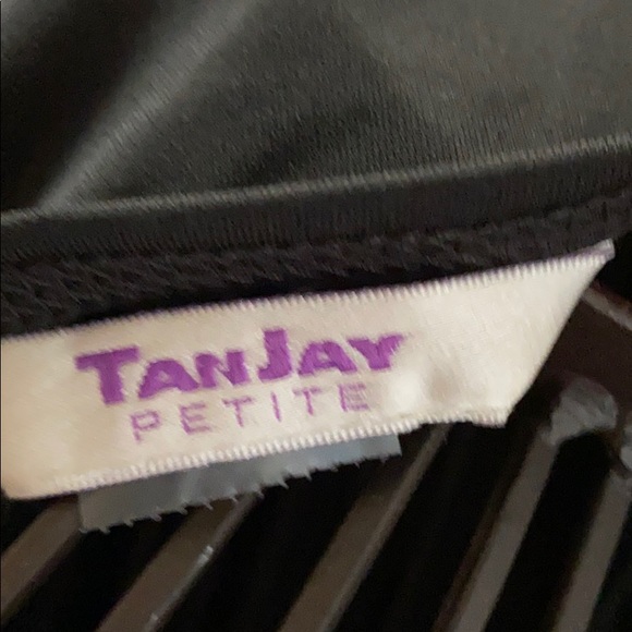 Hunter Green with Lace overlay Tank - Picture 5 of 5